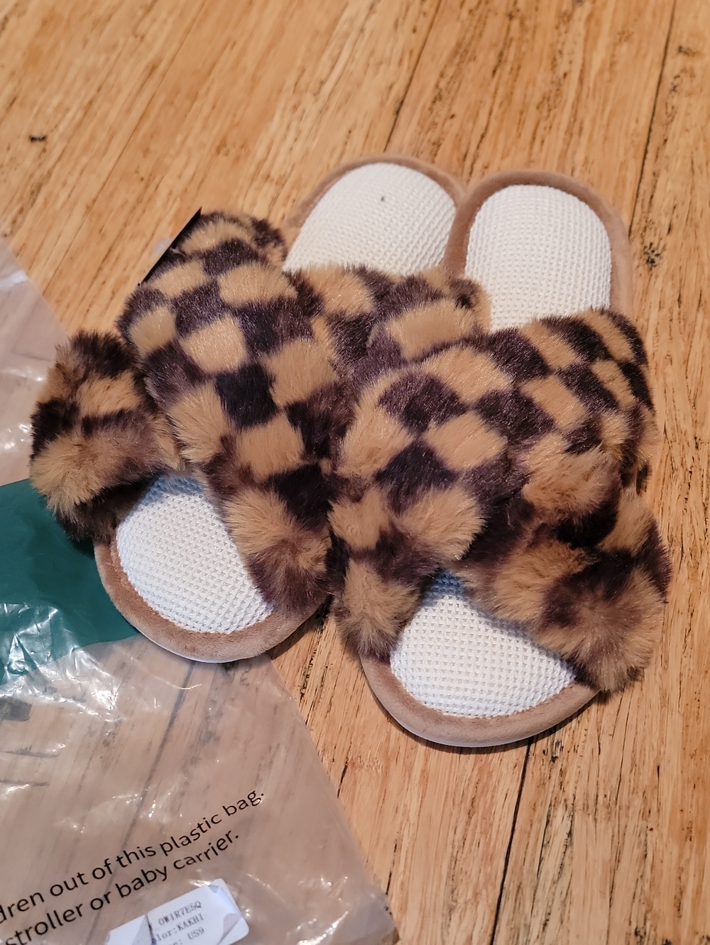Faux Fur Leopard Print Slide Slippers - Brown